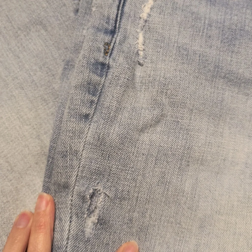 Gap Womens 1969 Best Girlfriend Distressed Jeans Straight Leg Sz 27 - Picture 4 of 7